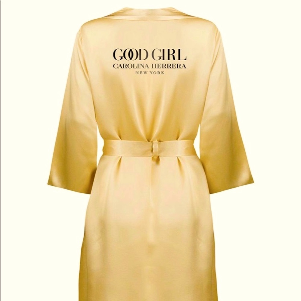 Carolina Herrera Robe 👘